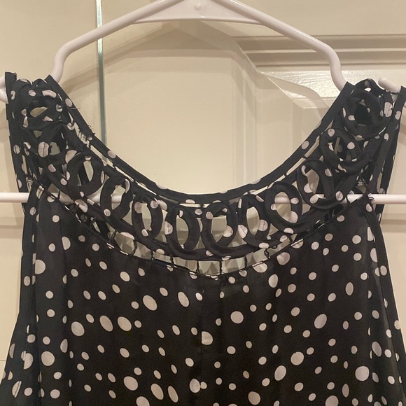 Sleeveless Top - Picture 6 of 6